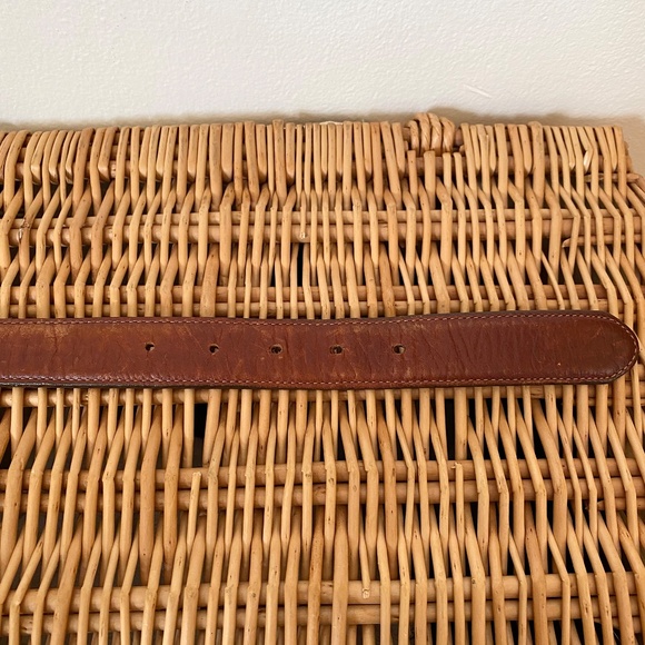 L.L. Bean Men's Genuine Leather Brown Belt Size 32 - Picture 5 of 9